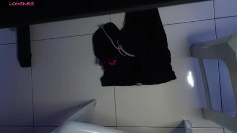 Snapshot of doggyman523 chatting on 1, 2, 2025 asian little tiger online show from 1, 2, 2025