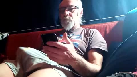 Snapshot of doghouseblue chatting on 24, 1, 2025 doghouseblue online show from 24, 1, 2025