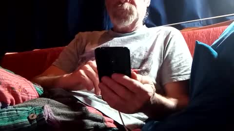 Snapshot of doghouseblue chatting on 13, 2, 2025 doghouseblue online show from 13, 2, 2025