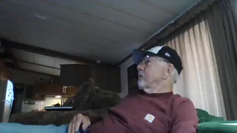Snapshot of doingmyself69 chatting on 10, 6, 2026 doingmyself69 online show from 10, 6, 2026