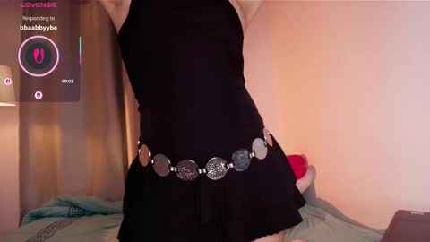 Snapshot of dolceangel__ chatting on 8, 11, 2025 Blair online show from 8, 11, 2025