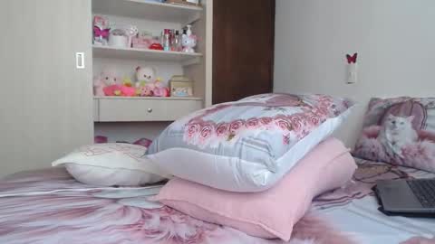 Dolcevainin online show from 11, 2, 2026