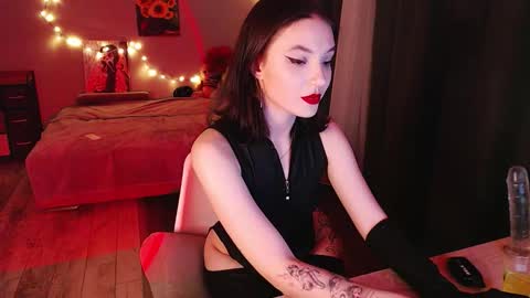 Snapshot of doll1_maiya chatting on 2, 12, 2025 doll1_maiya online show from 2, 12, 2025