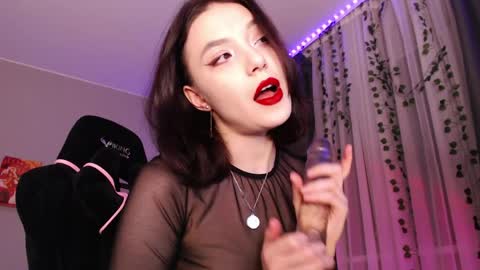 doll1_maiya online show from 5, 4, 2026