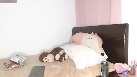 Snapshot of doll_and_sex chatting on 14, 12, 2024 Auro and Santiago online show from 14, 12, 2024