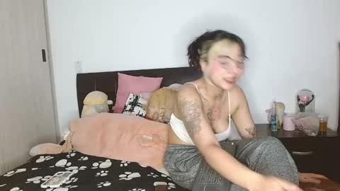 Snapshot of doll_and_sex chatting on 9, 3, 2025 Auro and Santiago online show from 9, 3, 2025