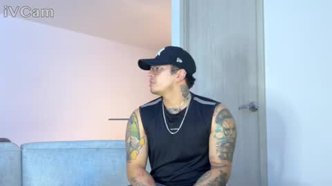 Snapshot of doll_and_sex chatting on 25, 10, 2025 Auro and Santiago online show from 25, 10, 2025