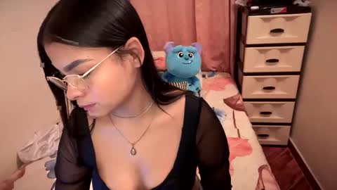 doll dolcce online show from 19, 10, 2025