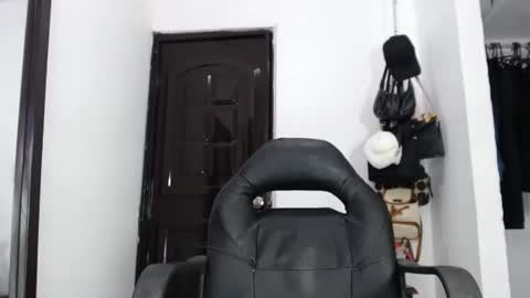 Snapshot of doll_dollys_ chatting on 21, 1, 2025 doll_dollys_ online show from 21, 1, 2025