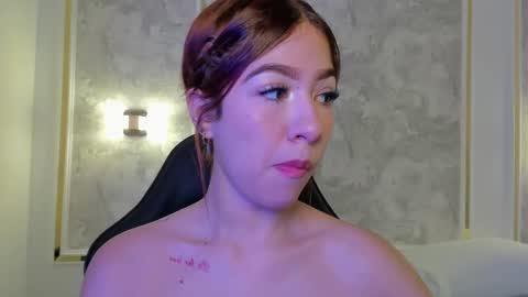 Snapshot of doll_eyeess_ chatting on 10, 9, 2025 D online show from 10, 9, 2025