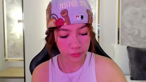 Snapshot of doll_eyeess_ chatting on 23, 9, 2025 D online show from 23, 9, 2025