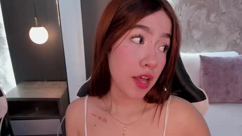 Snapshot of doll_eyeess_ chatting on 29, 9, 2025 D online show from 29, 9, 2025