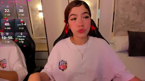 Snapshot of doll_eyeess_ chatting on 11, 10, 2025 D online show from 11, 10, 2025