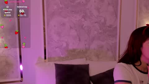 Snapshot of doll_eyeess_ chatting on 4, 11, 2025 D online show from 4, 11, 2025