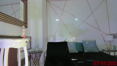 Snapshot of doll_isaa chatting on 7, 1, 2025 ISA DOLL online show from 7, 1, 2025