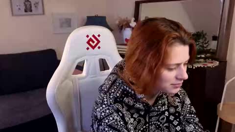 Your doll Lesli online show from 2, 3, 2025