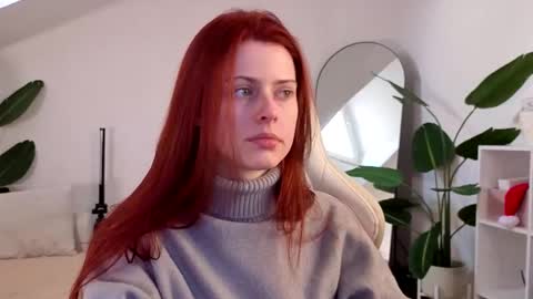 Your doll Lesli online show from 17, 12, 2025