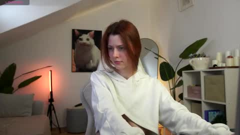 Your doll Lesli online show from 3, 3, 2026