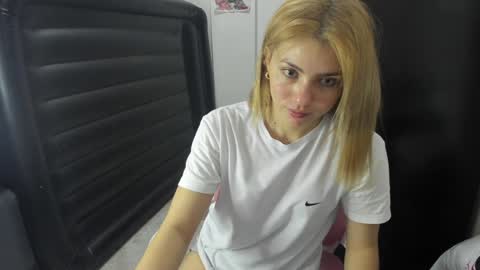 doll_oriana online show from 26, 12, 2024