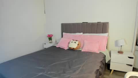 doll_oriana online show from 29, 9, 2025