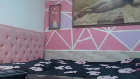 doll rihana online show from 4, 3, 2026