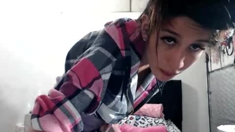 Snapshot of doll_sary chatting on 5, 3, 2025 Catherine XXX online show from 5, 3, 2025