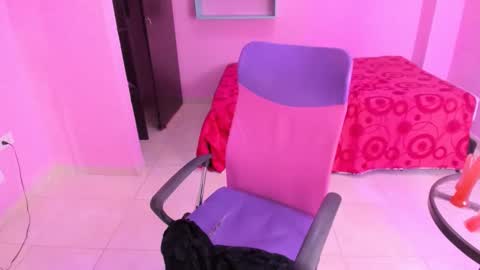 Snapshot of doll_slut_squirt chatting on 12, 5, 2026 doll_slut_squirt online show from 12, 5, 2026