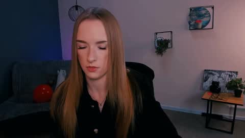 doll_vey online show from 28, 2, 2025