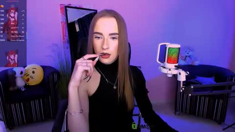 doll_vey online show from 16, 10, 2025