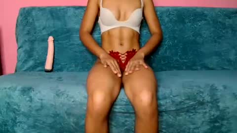 Snapshot of dollepoupee chatting on 8, 6, 2026 dollepoupee online show from 8, 6, 2026