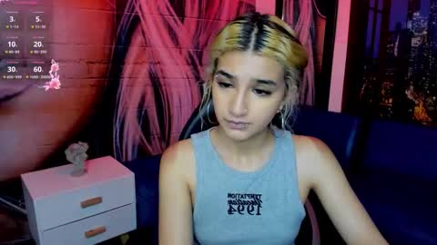 Dolly pocket online show from 13, 2, 2026