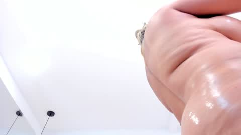 dolly walker online show from 31, 1, 2025