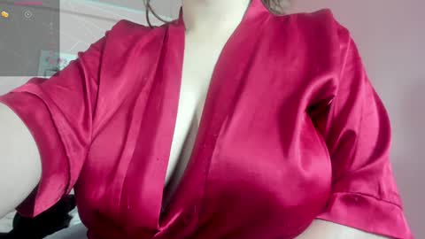 Snapshot of dolly_zoe chatting on 3, 2, 2025 Call me Zoe online show from 3, 2, 2025