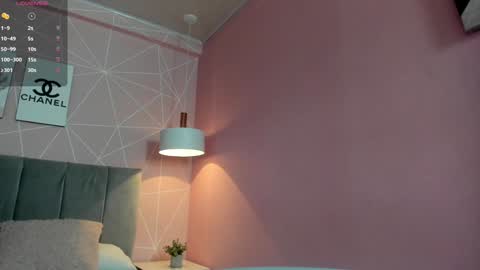 Snapshot of dolly_zoe chatting on 8, 2, 2025 Call me Zoe online show from 8, 2, 2025