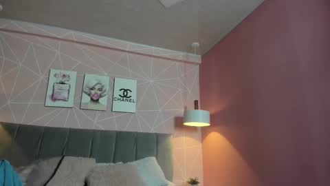 Snapshot of dolly_zoe chatting on 18, 9, 2025 Call me Zoe online show from 18, 9, 2025