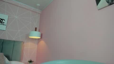 Snapshot of dolly_zoe chatting on 21, 11, 2025 Call me Zoe online show from 21, 11, 2025