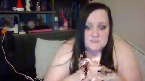 dollydarkside online show from 28, 2, 2026