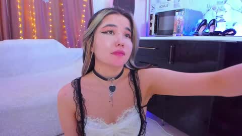 Snapshot of dollyiaa chatting on 4, 2, 2025 Dollya online show from 4, 2, 2025