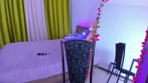 Snapshot of dollyiaa chatting on 1, 10, 2025 Dollya online show from 1, 10, 2025
