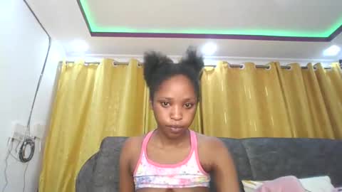 Snapshot of dollythegirl chatting on 4, 6, 2026 kadolly online show from 4, 6, 2026