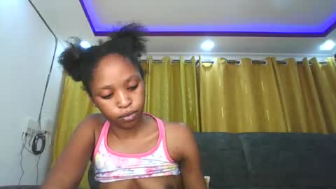 Snapshot of dollythegirl chatting on 4, 6, 2026 kadolly online show from 4, 6, 2026