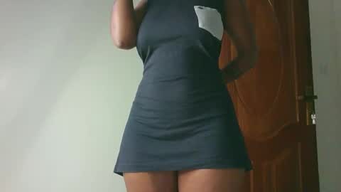 Snapshot of domecesy chatting on 10, 11, 2025 Amarie noels online show from 10, 11, 2025