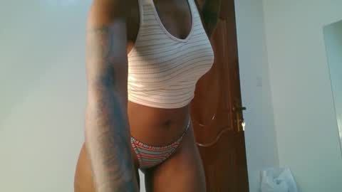 Snapshot of domecesy chatting on 17, 11, 2025 Amarie noels online show from 17, 11, 2025