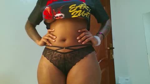 Snapshot of domecesy chatting on 19, 11, 2025 Amarie noels online show from 19, 11, 2025