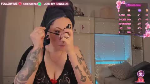 Snapshot of domina_deivis chatting on 12, 1, 2025 I WILL BE BACK ON WEDNESDAY DECEMBER 4 0100AM COLOMBIA TIME online show from 12, 1, 2025