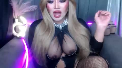 Snapshot of dominant10inchcock chatting on 20, 12, 2025 dominant10inchcock online show from 20, 12, 2025