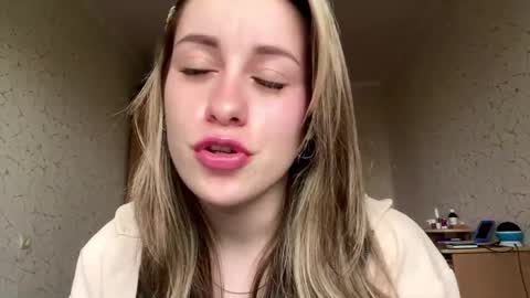 Mia online show from 2, 4, 2026