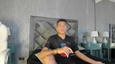 Snapshot of dominic_burk chatting on 7, 11, 2025 dominic_burk online show from 7, 11, 2025