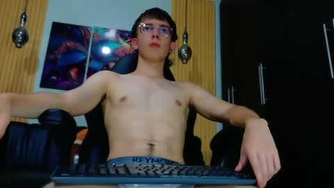 dominic_carminex online show from 9, 10, 2025