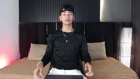 Snapshot of dominic_ghost chatting on 28, 9, 2025 Dominic online show from 28, 9, 2025